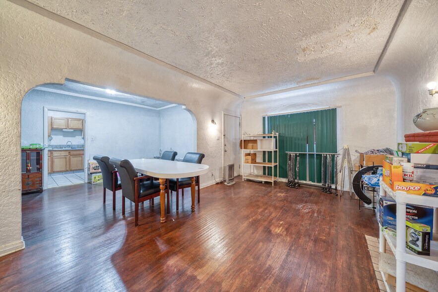 More Photos Of 4700 W Imperial Hwy, Inglewood Storefront Retail Residential For Sale