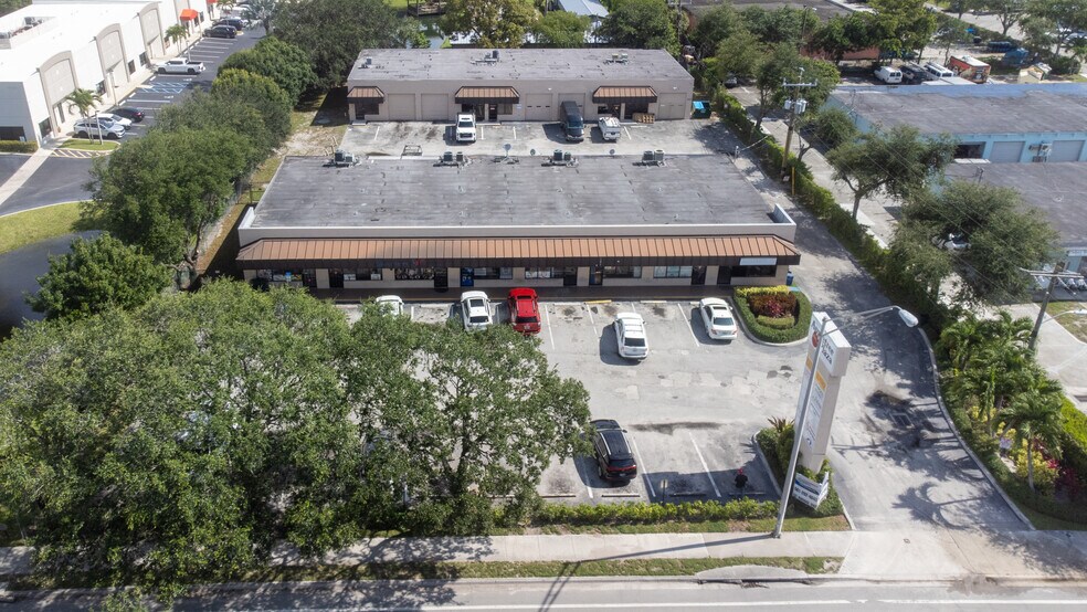 More Photos Of 3355 Lake Worth Rd, Palm Springs Storefront Retail Office For Lease