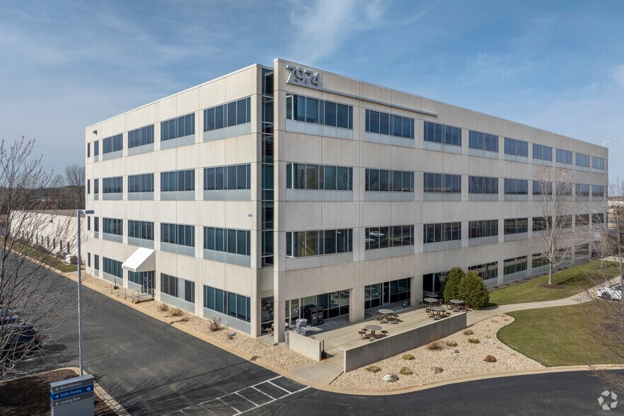 More Photos Of 7974 UW Health Ct, Middleton Medical For Sale