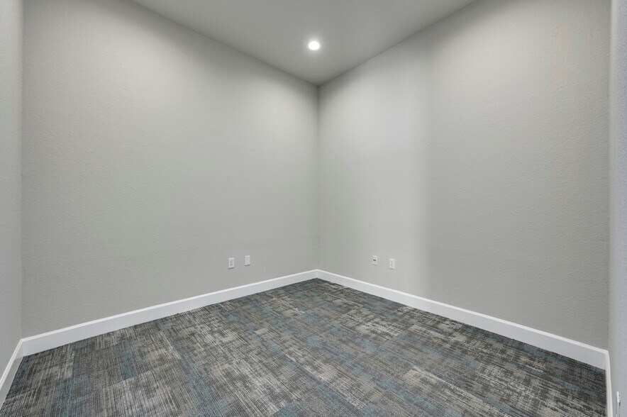 More Photos Of 1101 Satellite Vw, Round Rock Medical For Lease