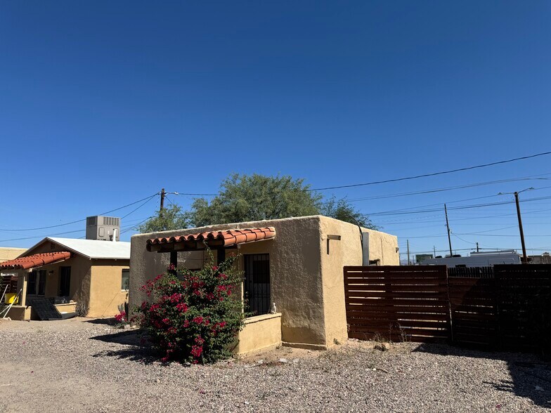 More Photos Of 2632 N Stone, Tucson Apartments For Sale