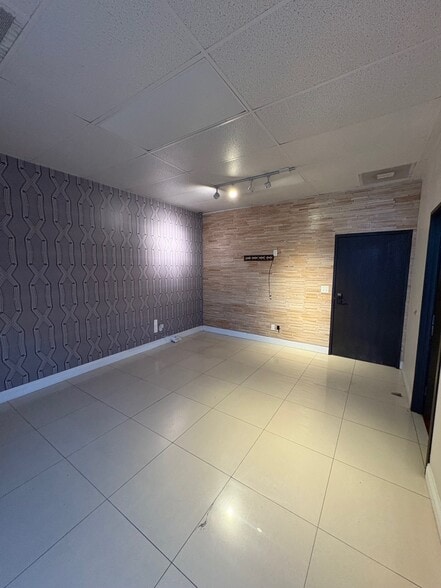 More Photos Of 7949 Ajay Dr, Sun Valley Warehouse For Lease