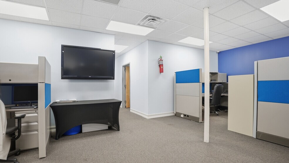 More Photos Of 450 Sunrise Hwy, Rockville Centre Office Residential For Sale