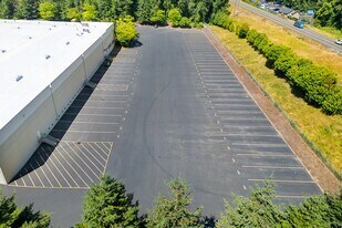 More Photos Of 18225 NE Riverside Pky, Portland Contractor Storage Yard For Lease