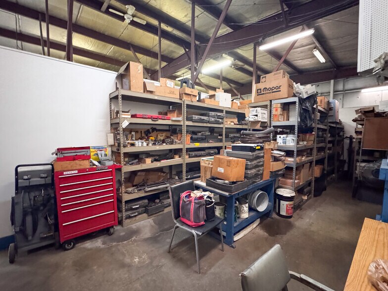 More Photos Of 544 W High St, Edison Auto Dealership For Sale