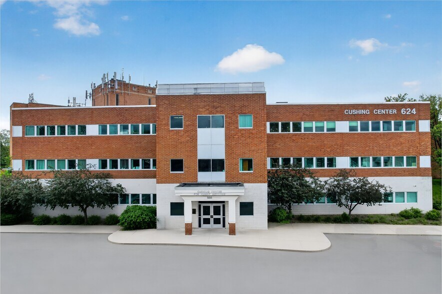 More Photos Of 624 McClellan St, Schenectady Medical For Lease