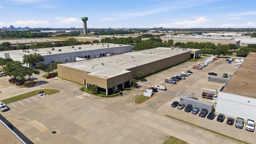 More Photos Of 13755-13775 Benchmark Dr, Farmers Branch Warehouse For Lease