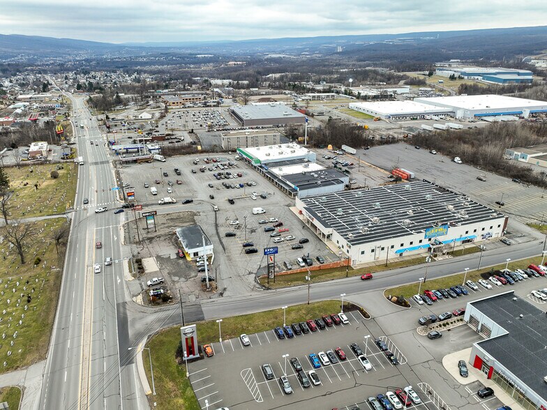 More Photos Of 1010 O'Neill Hwy, Dunmore Storefront For Lease