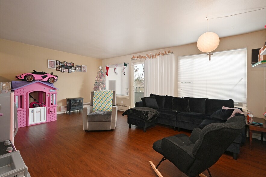 More Photos Of 8630 Rainier Ave S, Seattle Multifamily For Sale