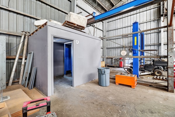 More Photos Of 3145 US Highway 92 E, Lakeland Warehouse For Sale