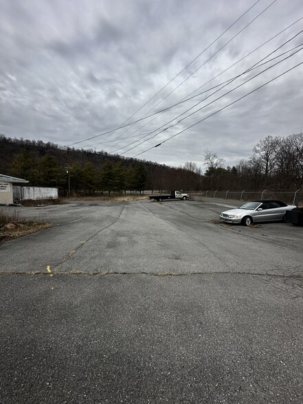 More Photos Of 215 W Elder St, Cumberland Land For Sale