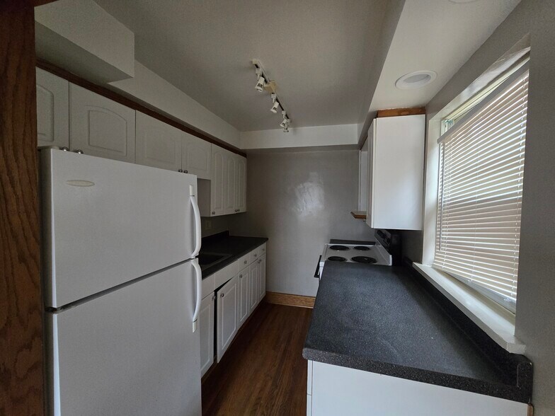 More Photos Of 813 W Berry St, Fort Wayne Apartments For Sale