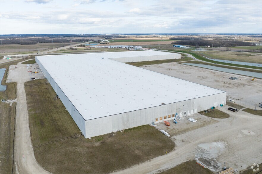 More Photos Of 10 Eastwood Dr, Luckey Manufacturing For Sale