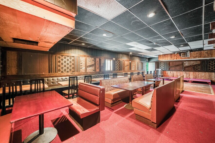 More Photos Of 11456-11464 Whittier Blvd, Whittier Restaurant For Sale