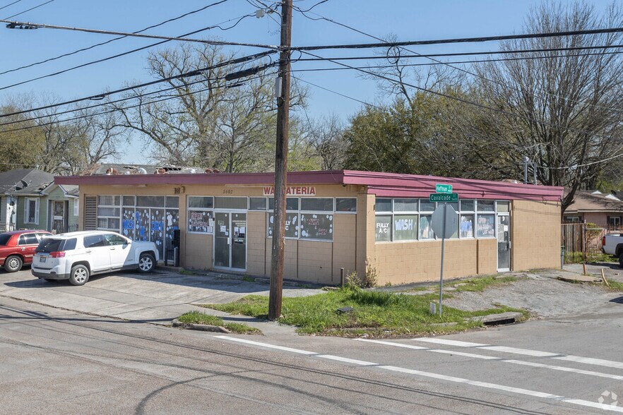 More Photos Of 5602 Cavalcade St, Houston Storefront For Sale