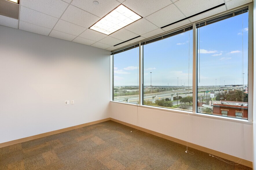 More Photos Of 9600 N Mopac Expy, Austin Coworking Space