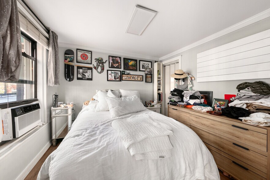 More Photos Of 135 Reade St, New York Multifamily For Sale