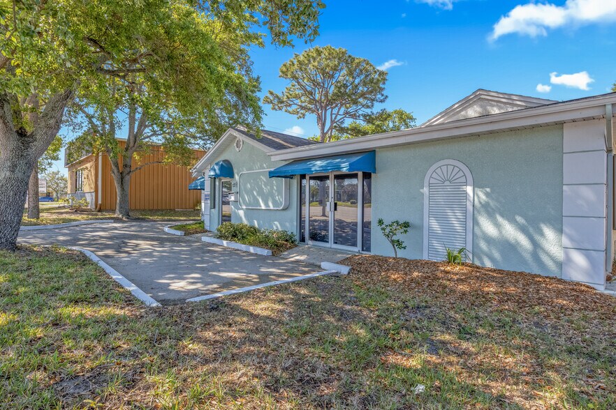 More Photos Of 1570 N Harbor City Blvd, Melbourne Office Residential For Sale