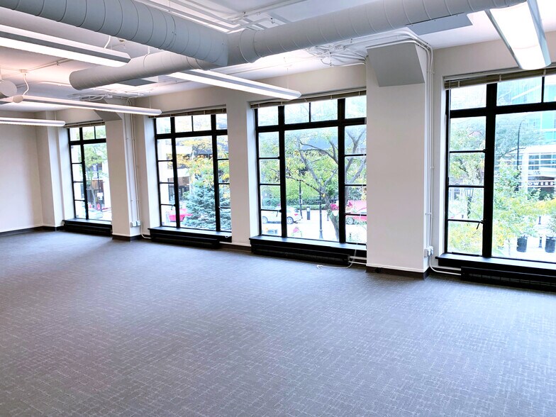 More Photos Of 630 Davis St, Evanston Office For Lease