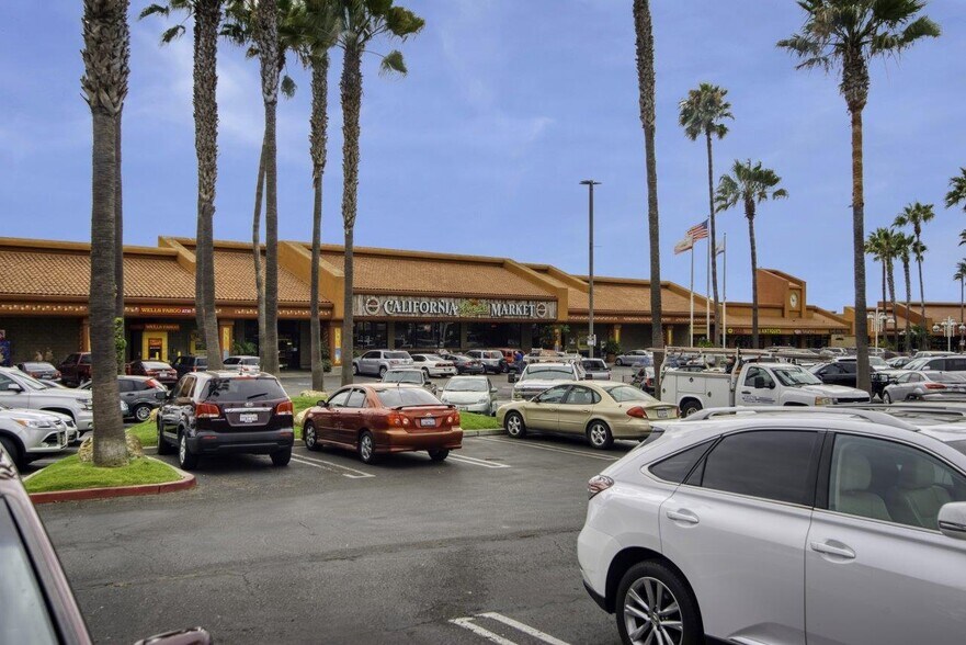 More Photos Of 533-581 Five Cities Dr, Pismo Beach General Retail For Lease