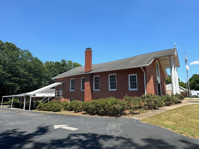 More Photos Of 5061 Austell-Powder Springs Rd, Clarkdale Religious Facility For Sale