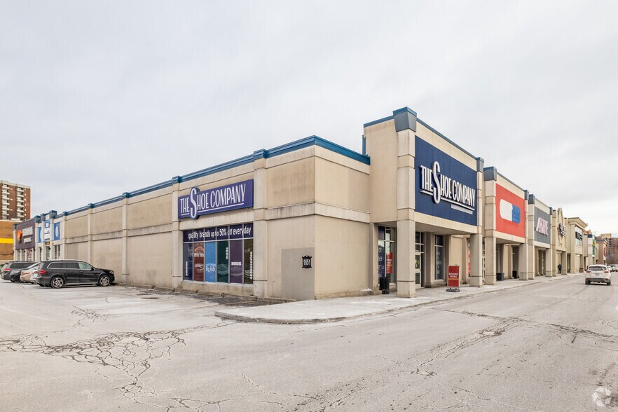 Primary Photo Of 1651 Merivale Rd SE, Ottawa Storefront For Lease