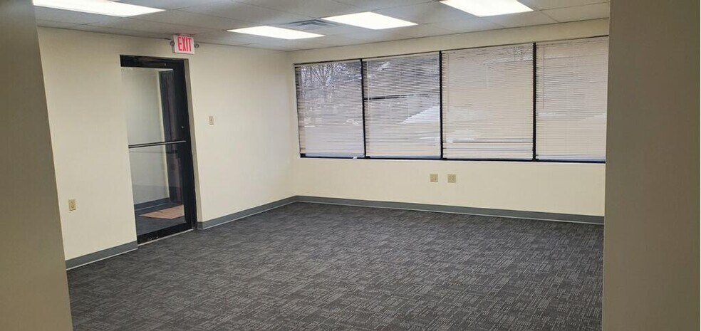 More Photos Of 60-76 Robinson St, Pottstown Warehouse For Lease