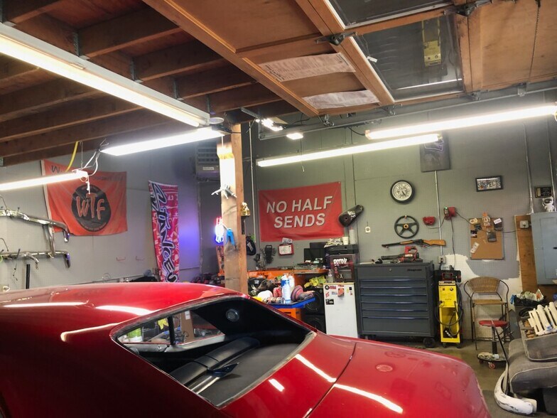 More Photos Of 117 12th St SE, Puyallup Multifamily For Sale