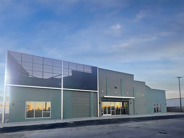 Primary Photo Of 1701 & 1801 Bassett Ave, El Paso Coworking Space