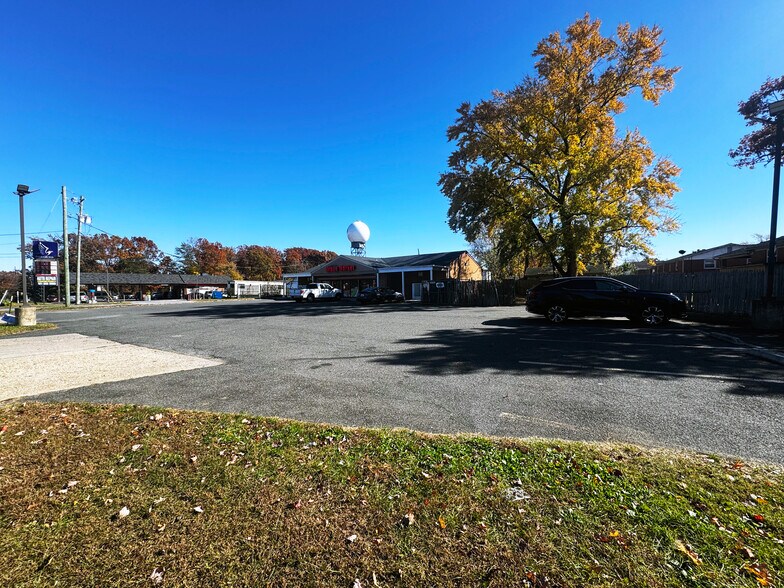 More Photos Of 9502 Allentown Rd, Fort Washington General Retail For Sale