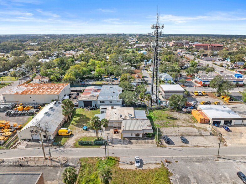 Primary Photo Of 130 S Charles St, Daytona Beach Warehouse For Sale