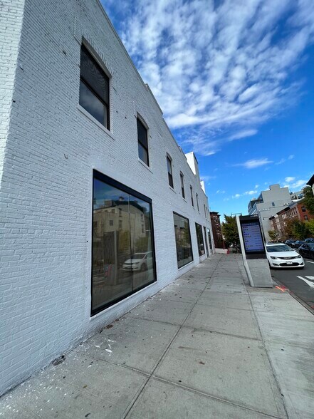More Photos Of 1077-1081 Atlantic Ave, Brooklyn Showroom For Lease