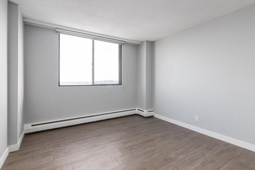 More Photos Of 2105 90 Av SW, Calgary Apartments For Lease