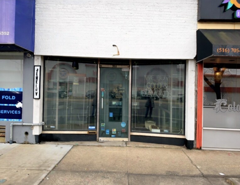 More Photos Of 308 Sunrise Hwy, Rockville Centre Storefront For Lease