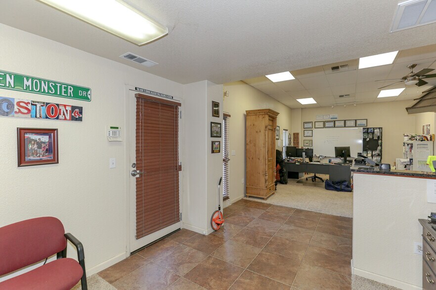 More Photos Of 128 Heron Way, Merced Light Manufacturing For Lease