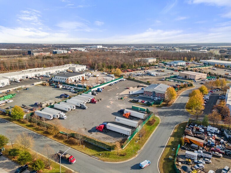 More Photos Of 9041 Mike Garcia Dr, Manassas Industrial For Sale