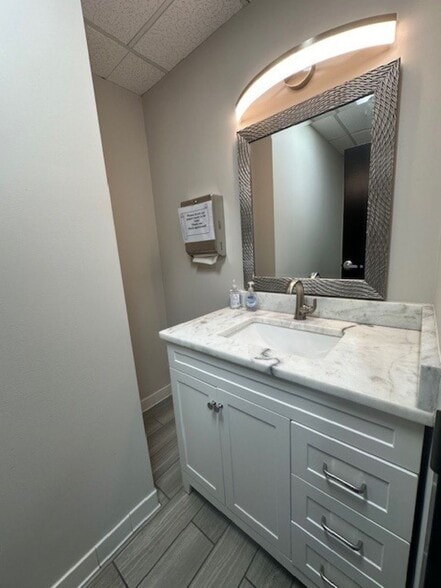 More Photos Of 3918 Prosperity Ave, Fairfax Office For Lease