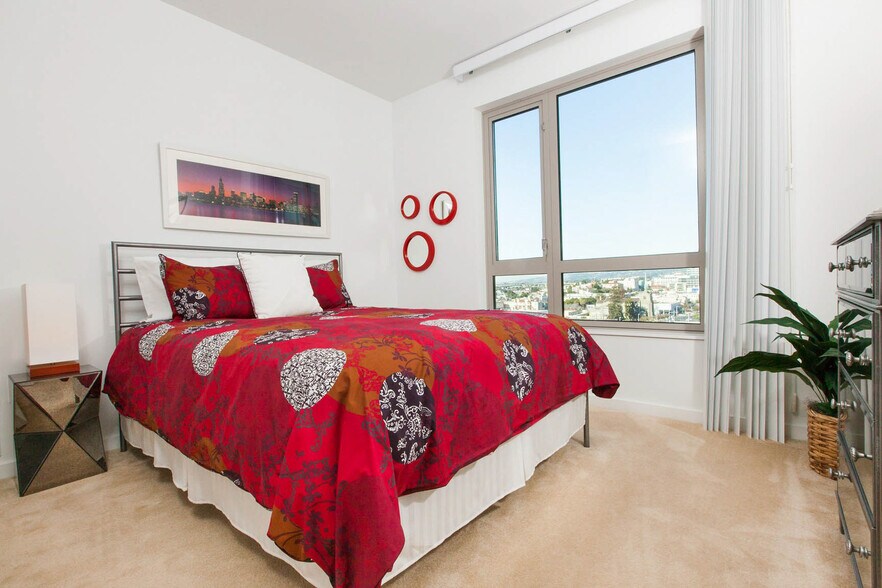 More Photos Of 100 Grand Ave, Oakland Apartments For Lease