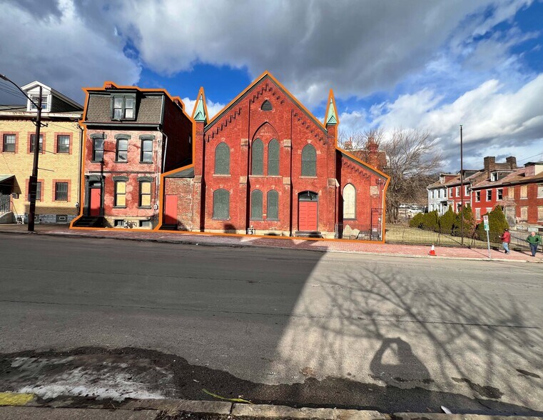 Primary Photo Of 2035-2037 Forbes Ave, Pittsburgh Religious Facility For Sale
