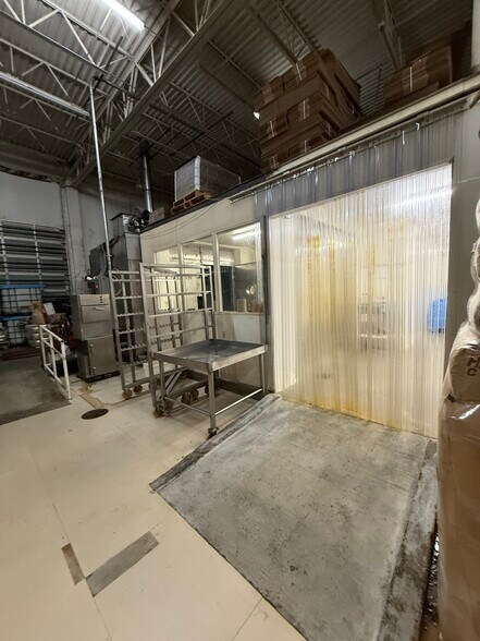 More Photos Of 2601 SW 31st Ave, Hallandale Beach Manufacturing For Lease