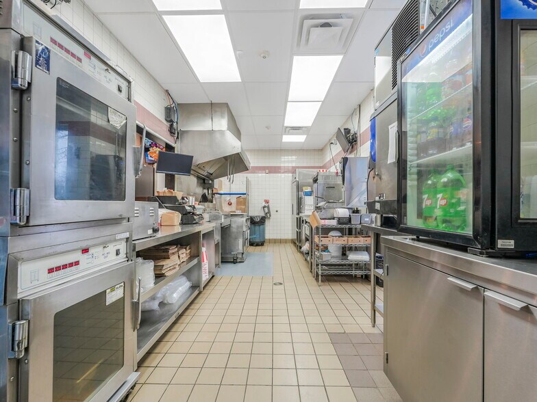 More Photos Of 51 Kaska Rd, Sherwood Park Fast Food For Sale