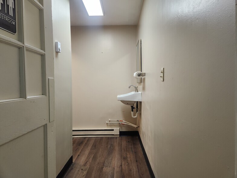 More Photos Of 54 Church St, New Milford Storefront Retail Office For Lease