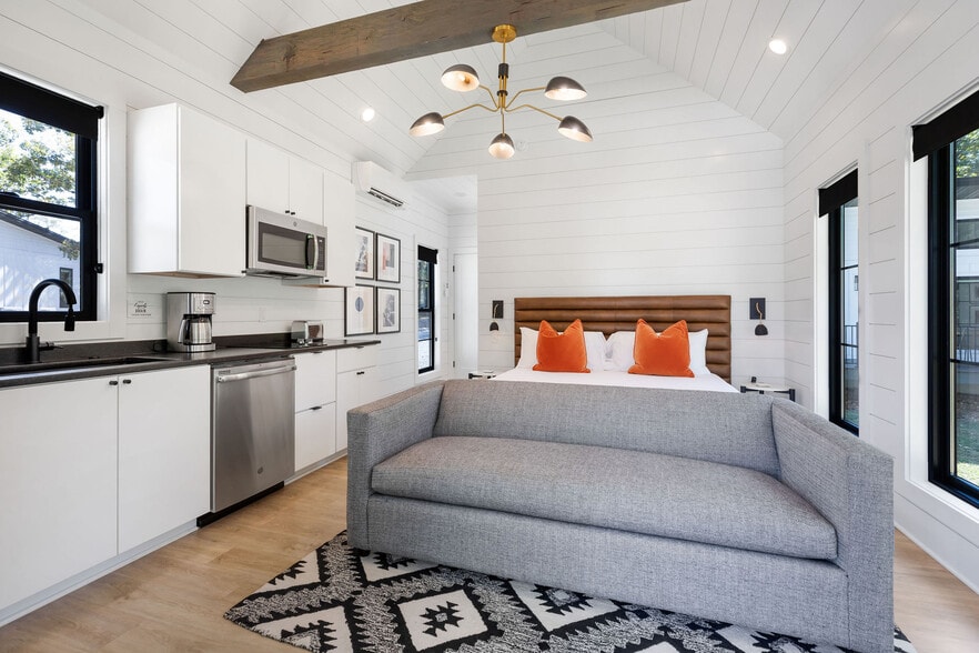 More Photos Of 26995 Reel Ln, Shell Knob Hotel For Sale