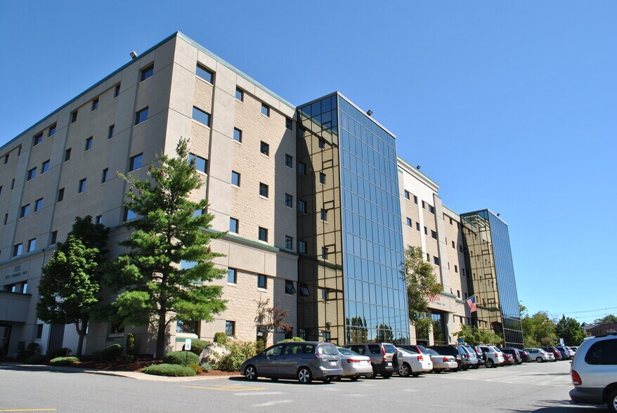 More Photos Of 800 W Cummings Park, Woburn Medical For Lease
