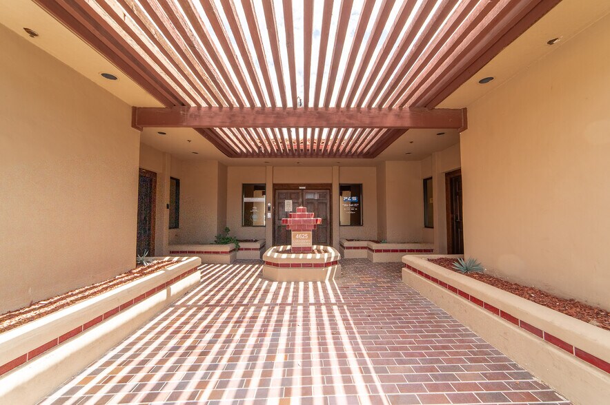 More Photos Of 4625 S Lakeshore Dr, Tempe Office For Lease