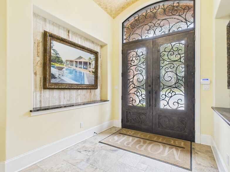 More Photos Of 16751 TX-75 Hwy, Willis Office For Sale