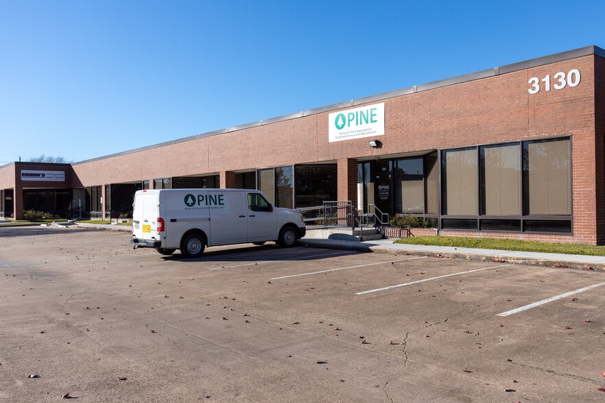 More Photos Of 3130 Rogerdale Rd, Houston Unknown For Lease