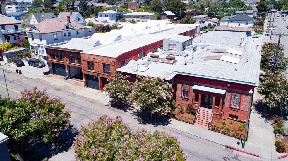 Primary Photo Of 1148 E 18th St, Oakland Apartments For Sale