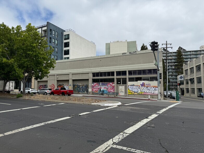 More Photos Of 2800 Broadway, Oakland Storefront Retail Office For Sale