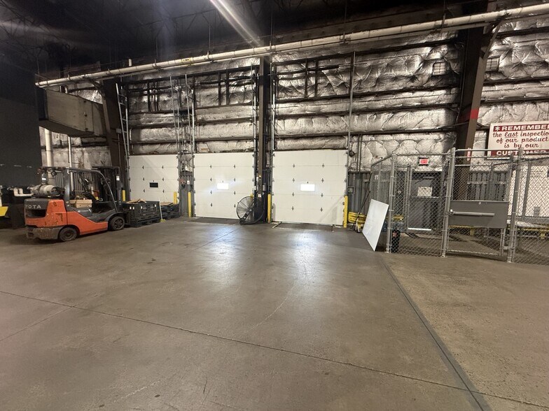 More Photos Of 1850 Route 57, Fulton Distribution For Lease